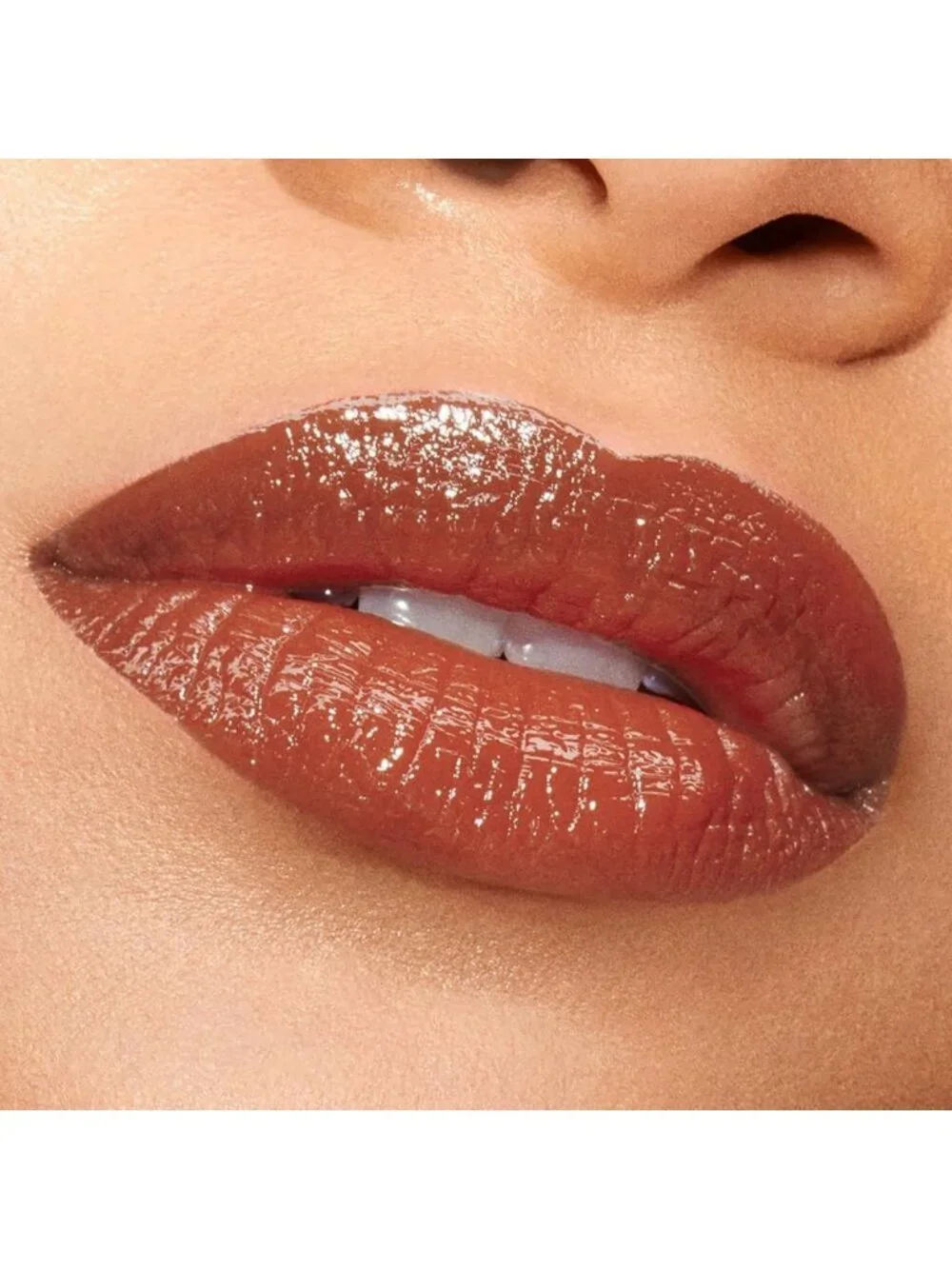 Long-Lasting Slick Shine Lipstick for Women | Plumping & Hydrating Formula